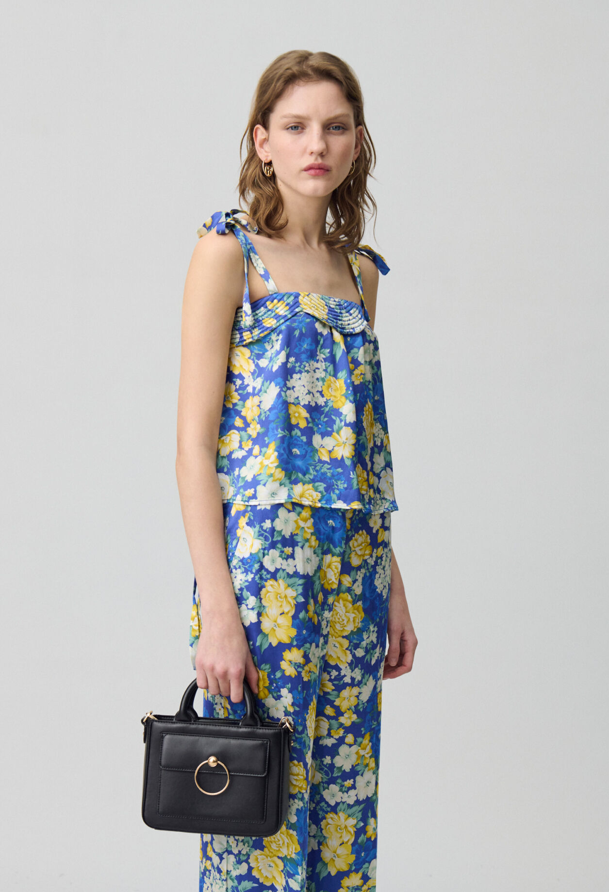 Anouck smooth leather chain bag