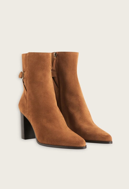 Caramel suede boots