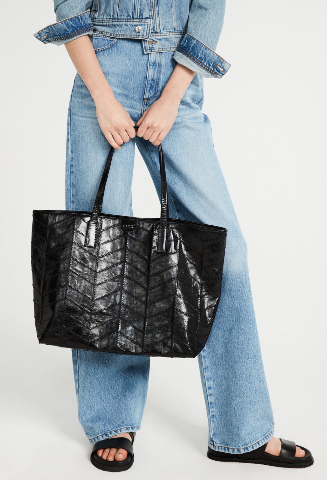 Leather tote bag