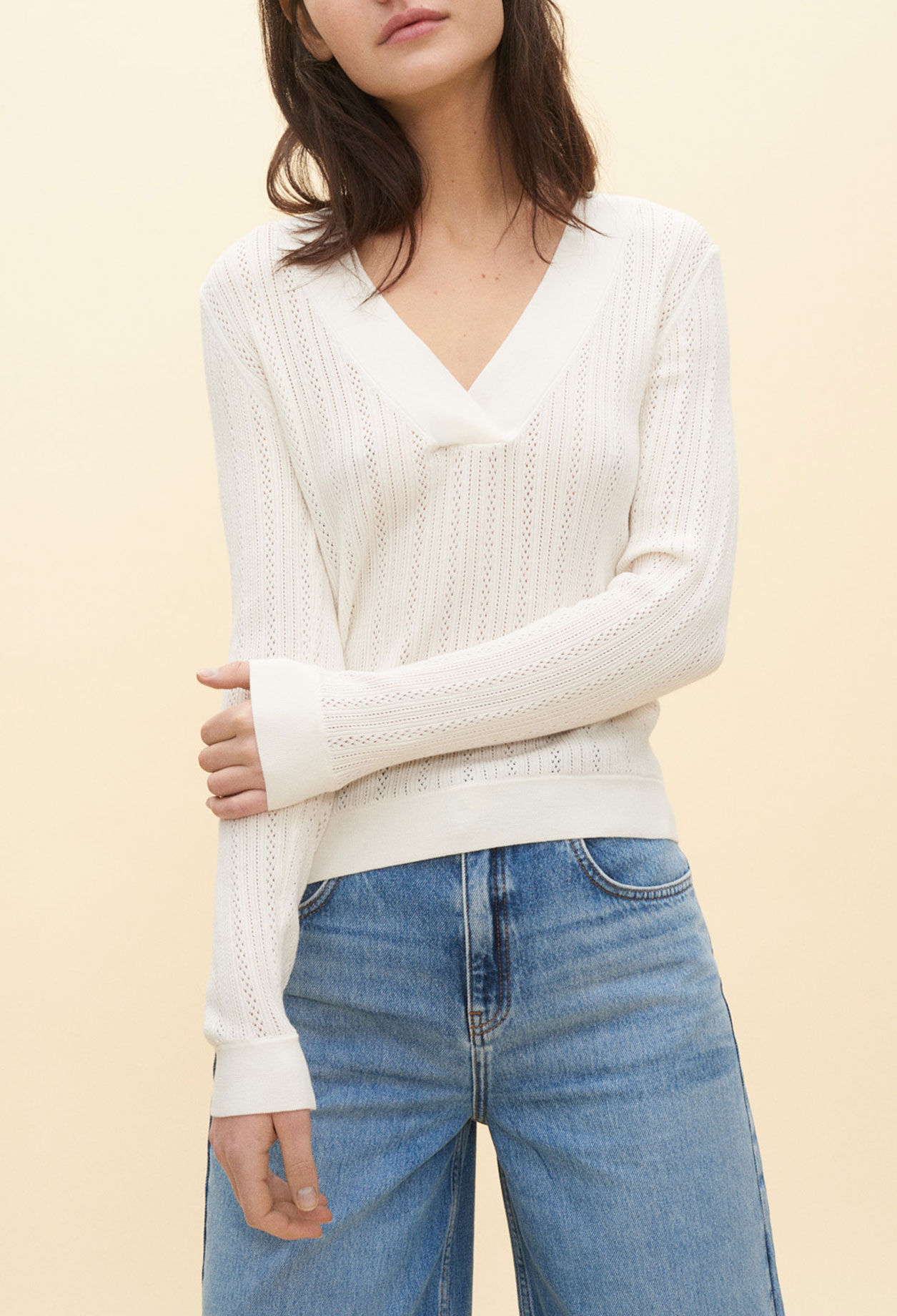 V-neck jumper