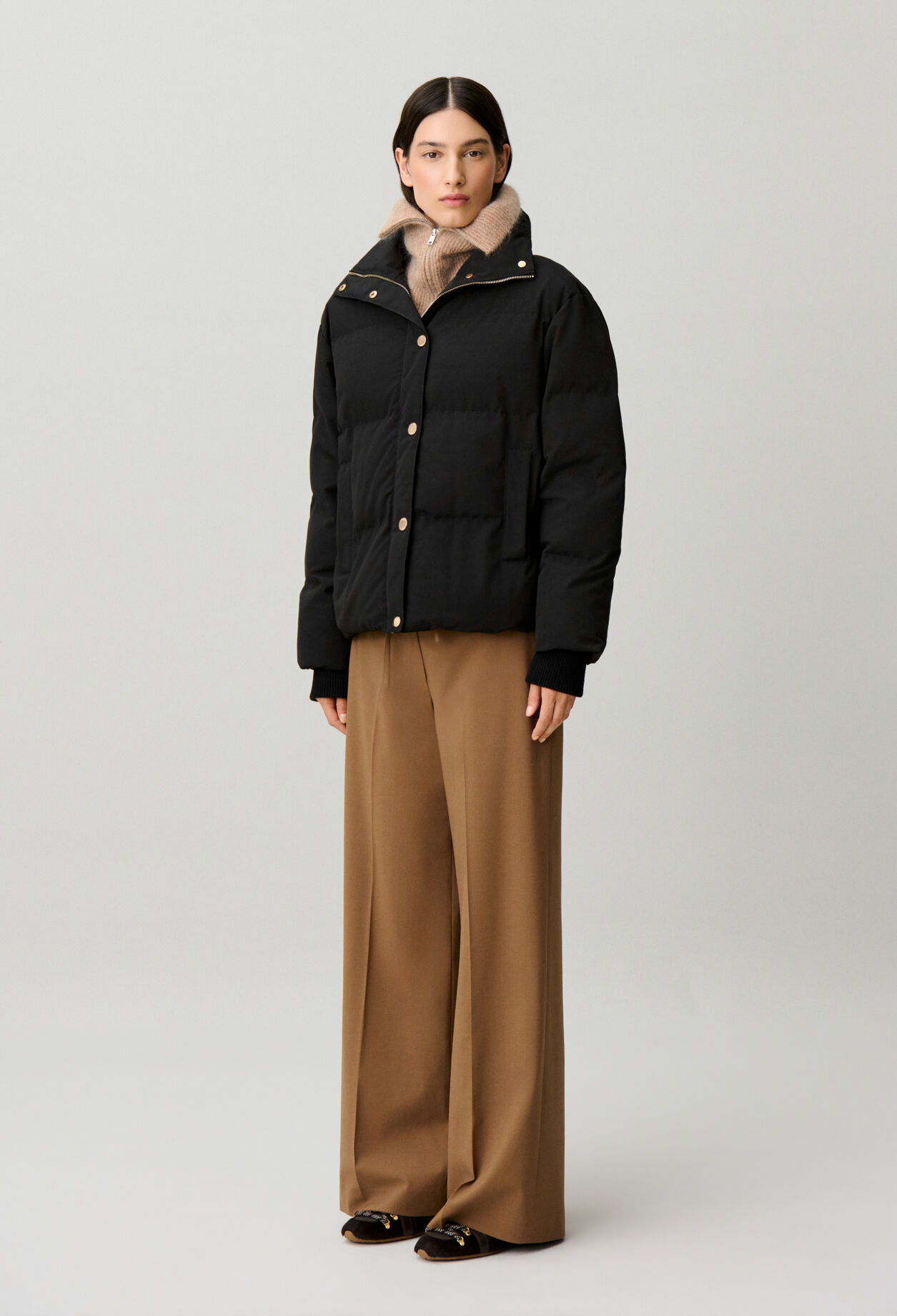 Short oversized high-neck puffer