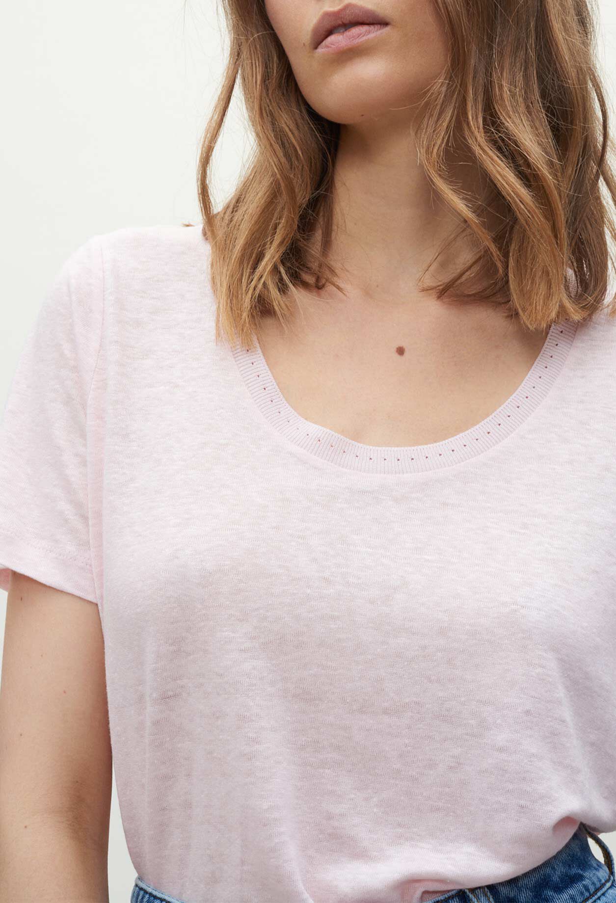 Short-sleeved T-shirt