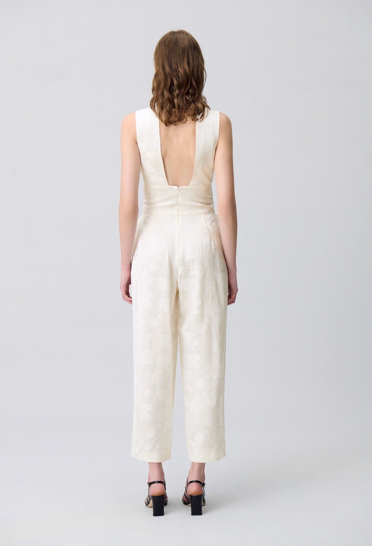 Sleeveless jumpsuit