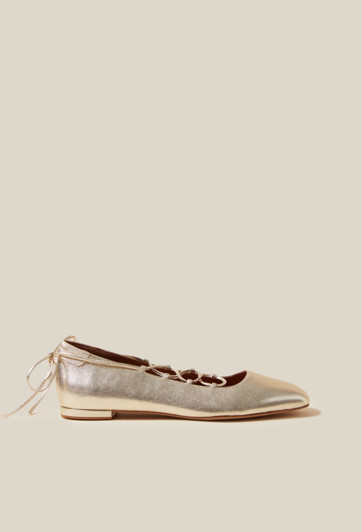 Gold ballet pumps leather 2025