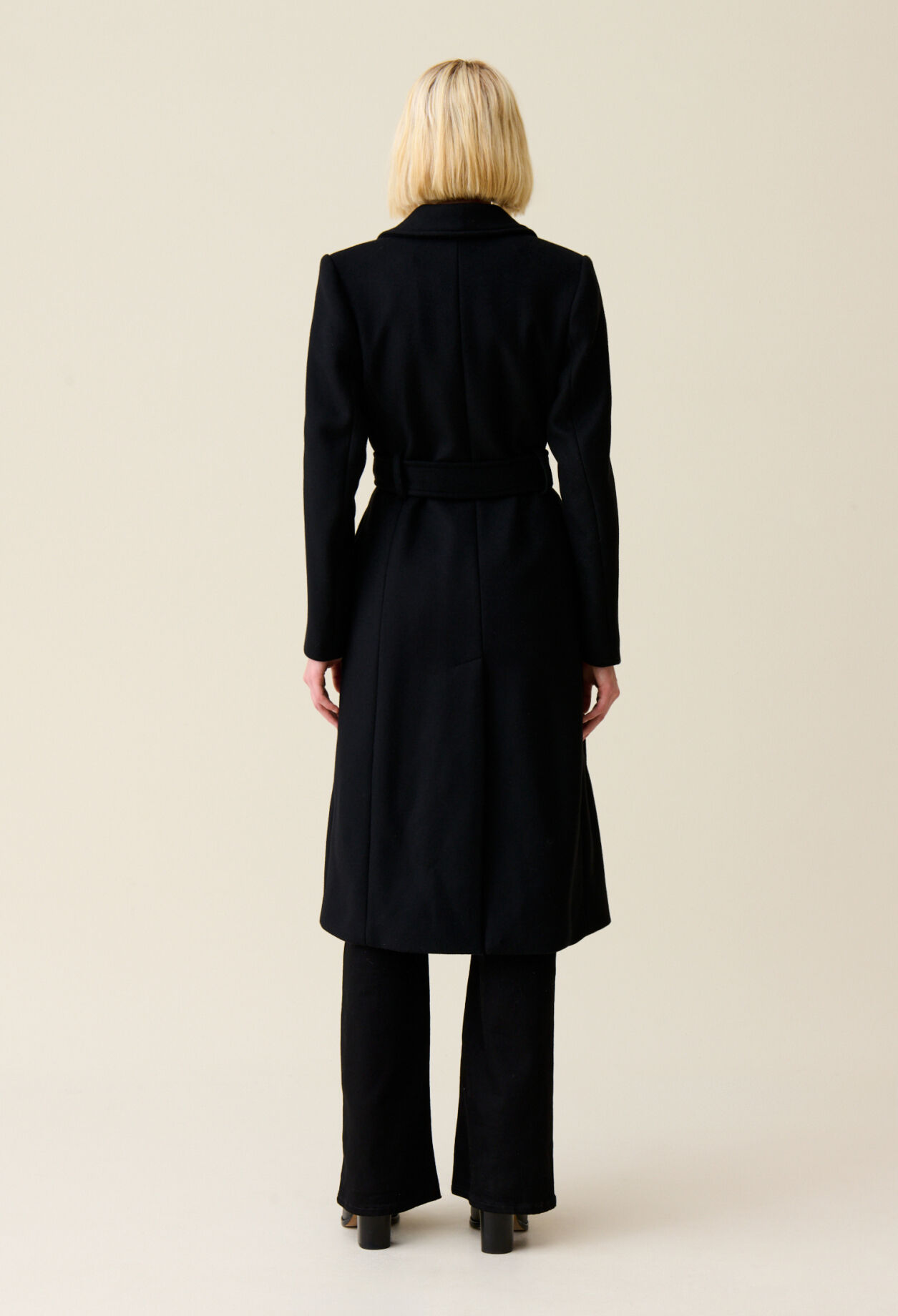 最旬トレンドパンツ Long belted coat for women | Claudie Pierlot ジャケット・アウター