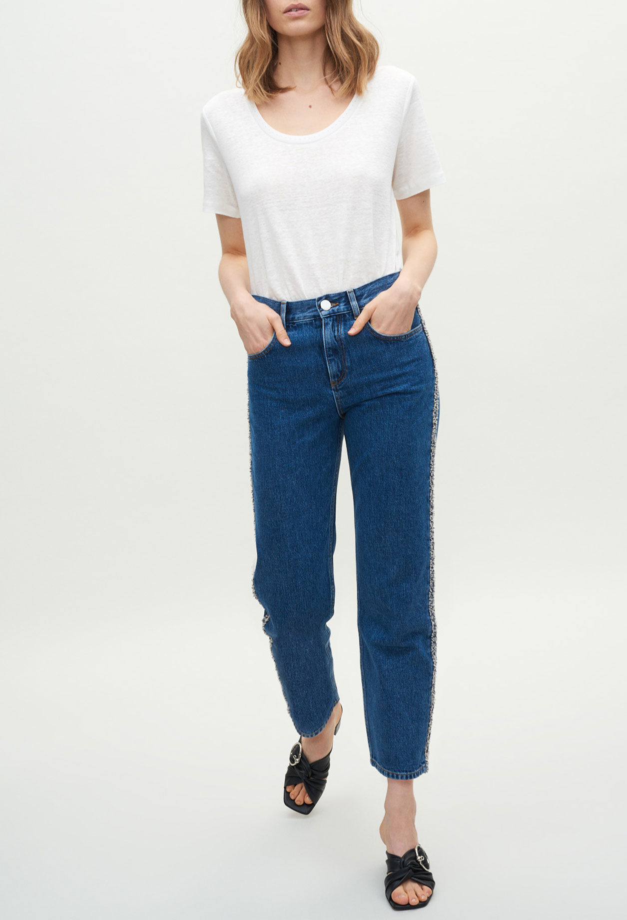 Short-sleeved T-shirt