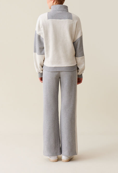 Zip-up High Neck Sweatshirt
