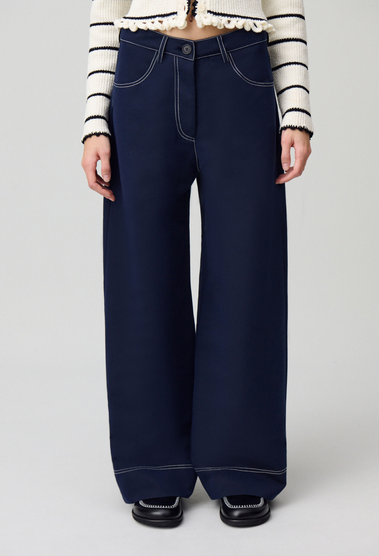 Wide-leg trousers with hems