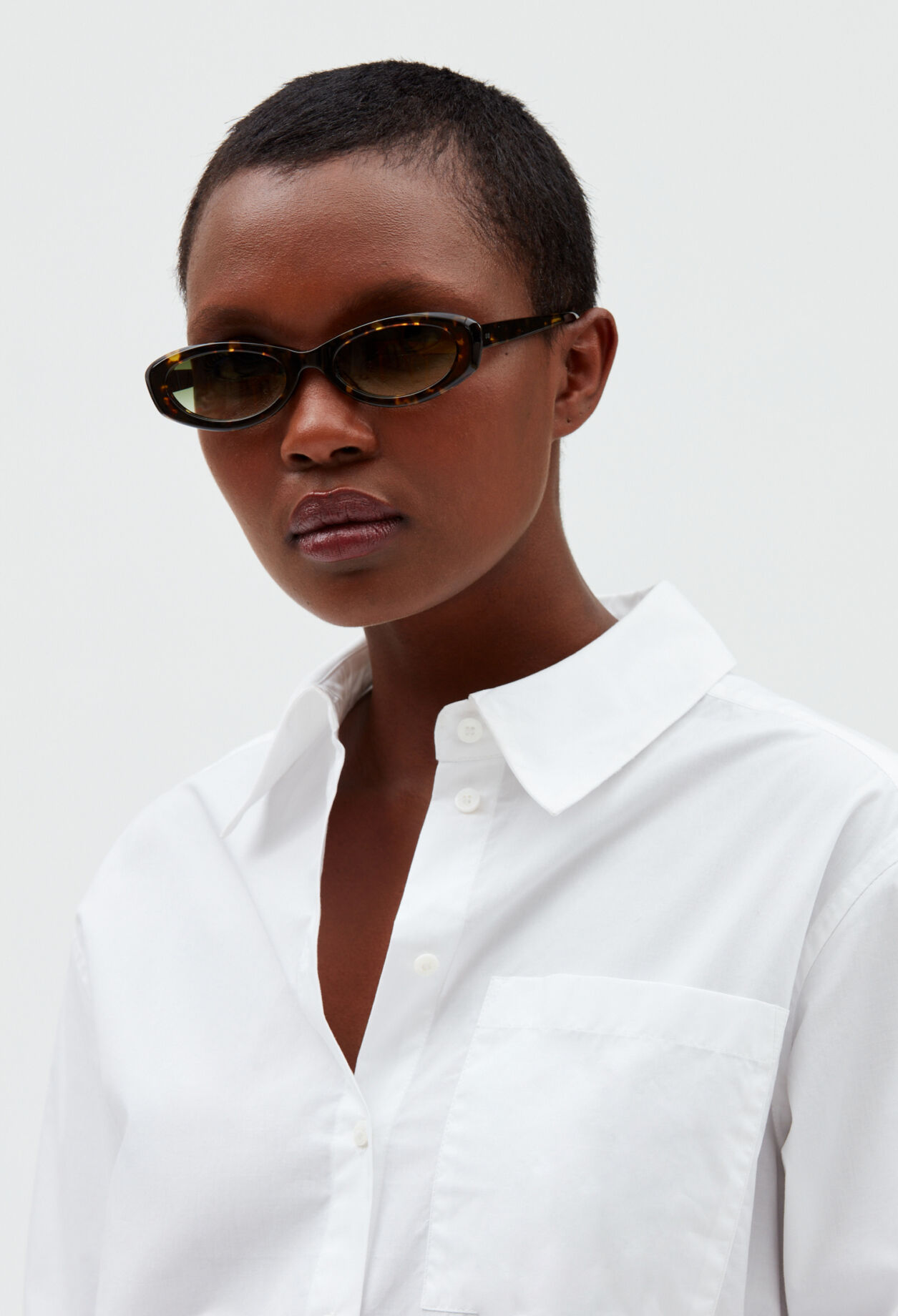 Oval sunglasses 