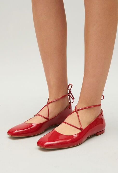 Patent leather ballet pumps