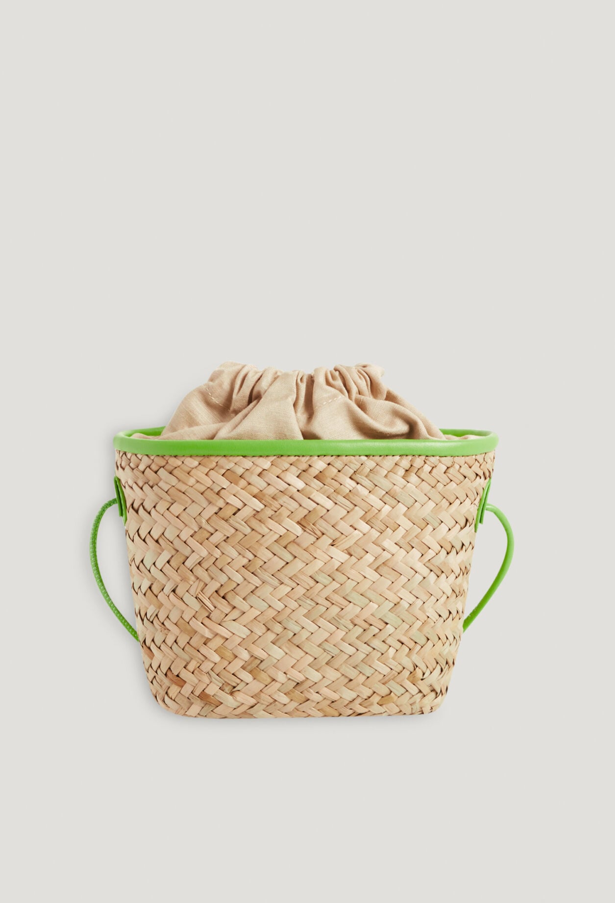 Small straw basket