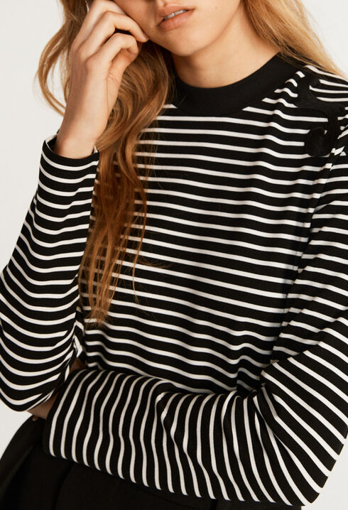 Ecru long sleeved top
