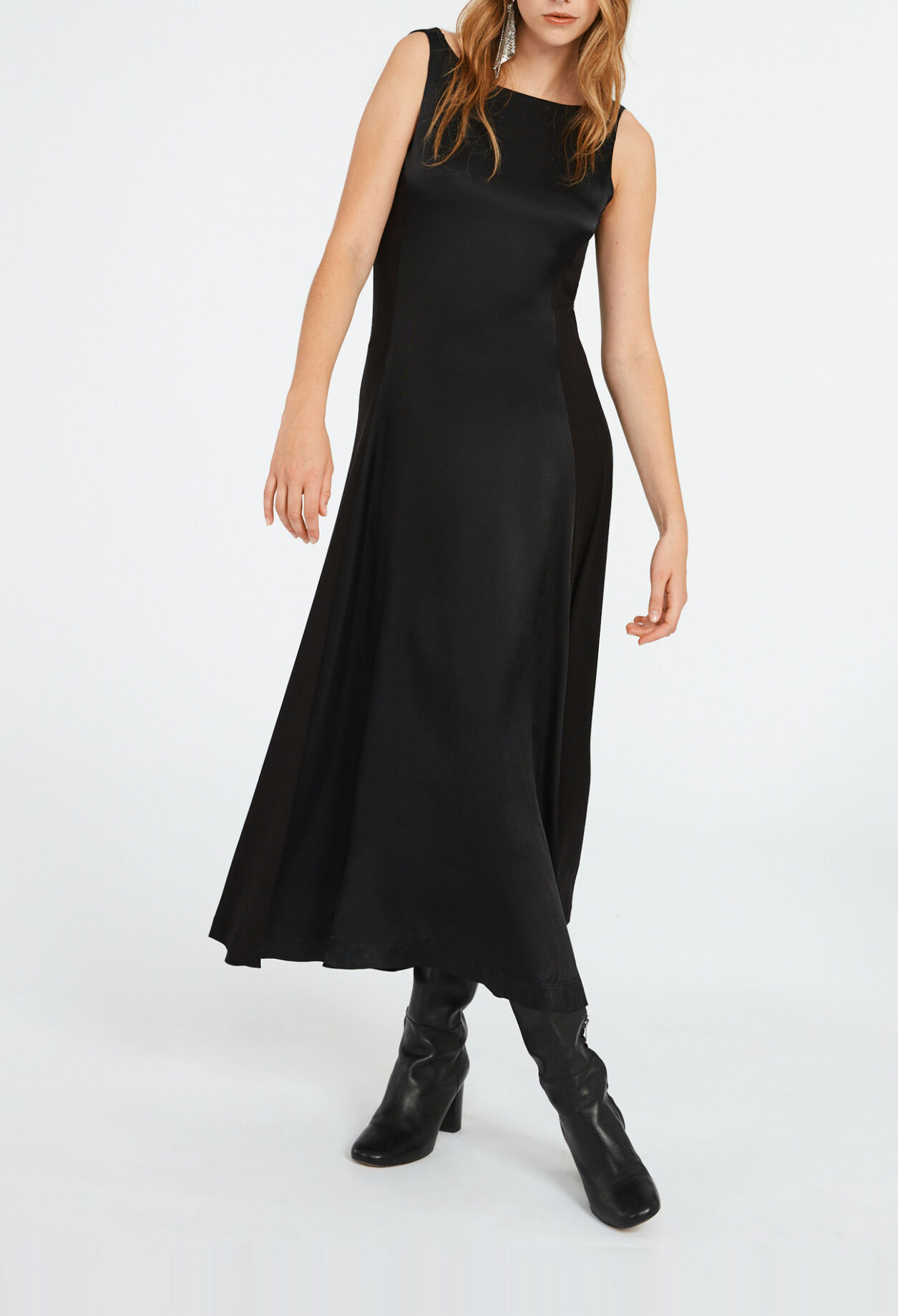 Long backless dress