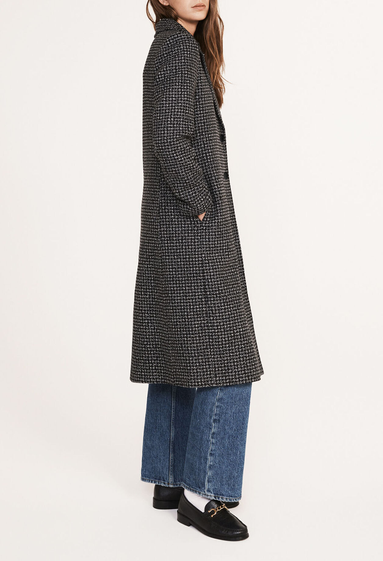 Mid-length coat