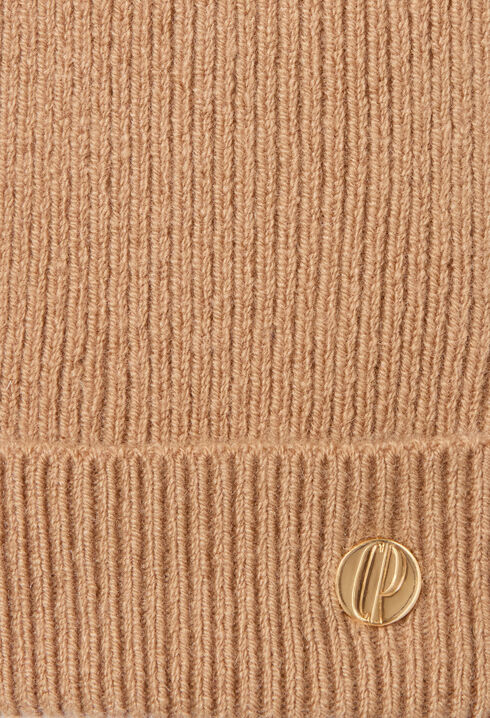 Wool mitts with gold CP rivet