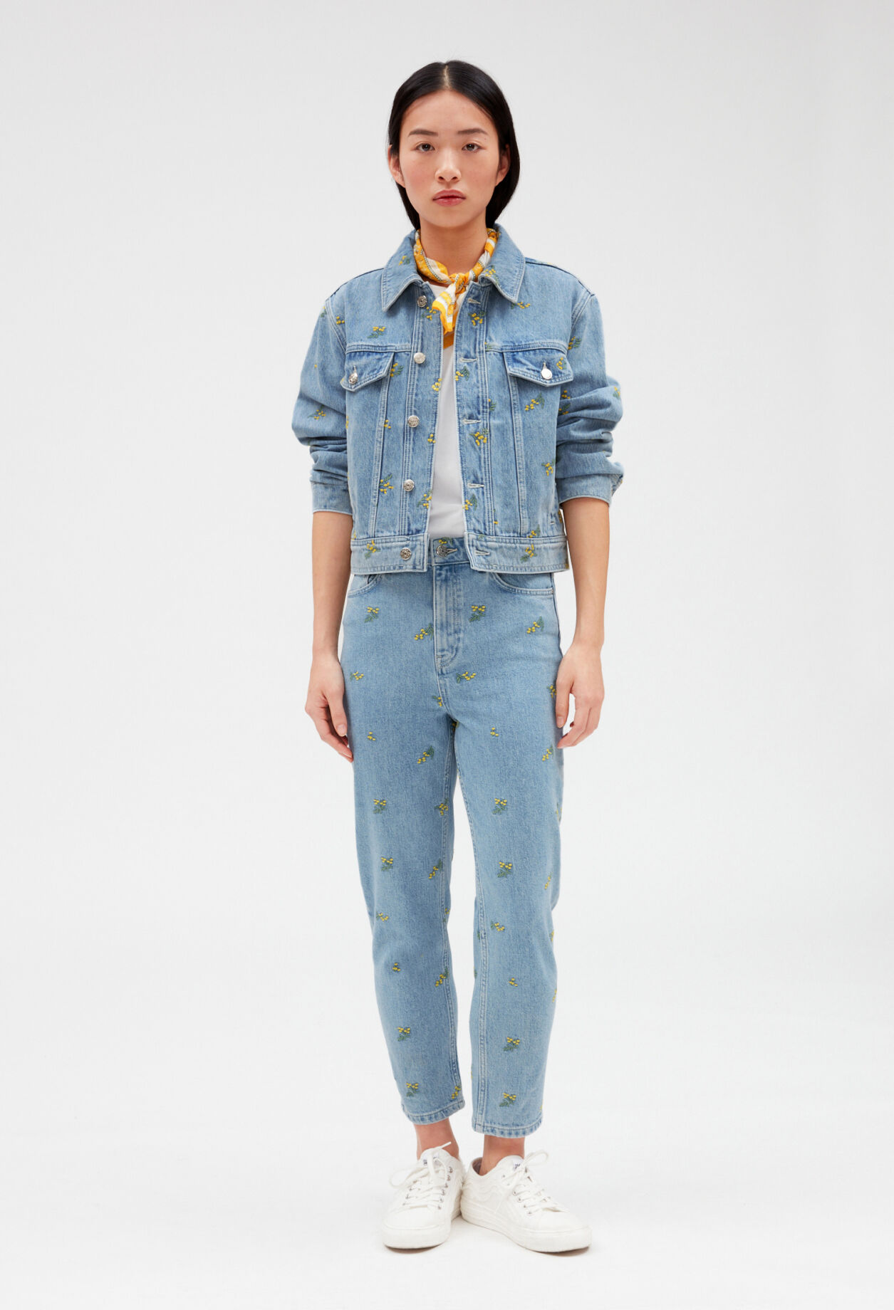 Denim jacket with mimosa pattern