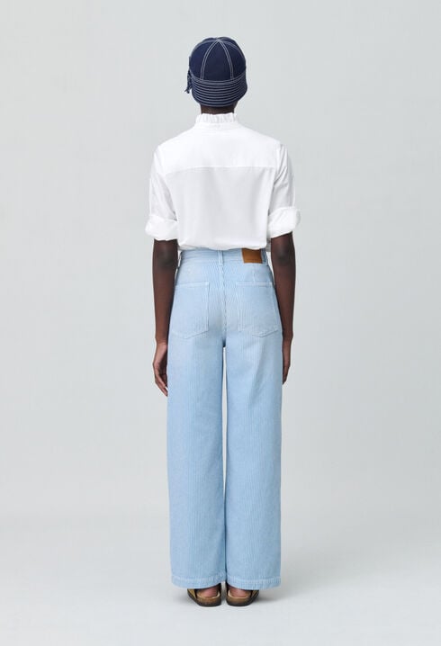 Wide-leg Faded Jeans