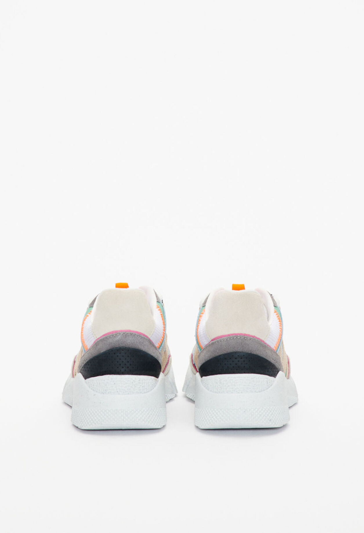 Leather traers