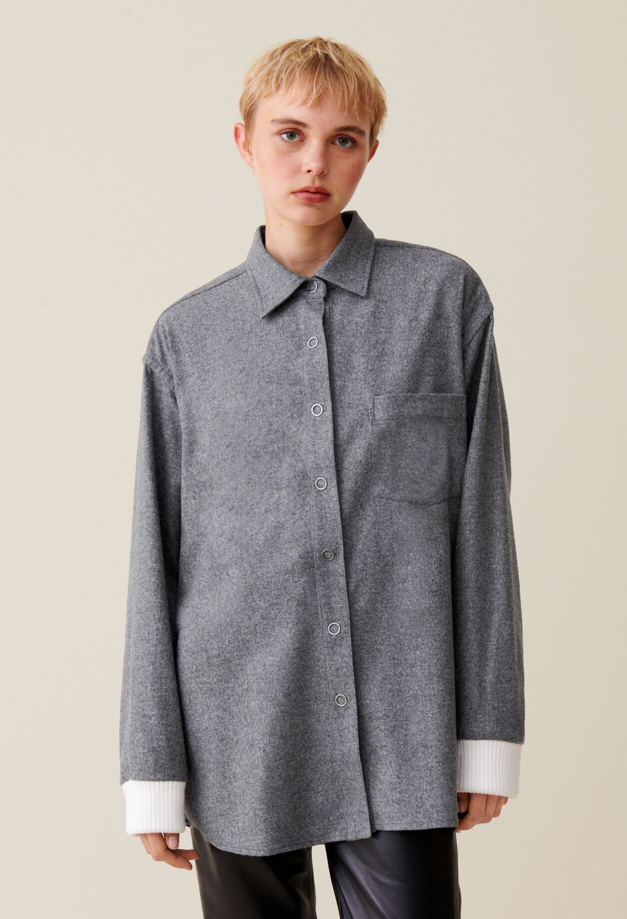 Oversized grey shacket