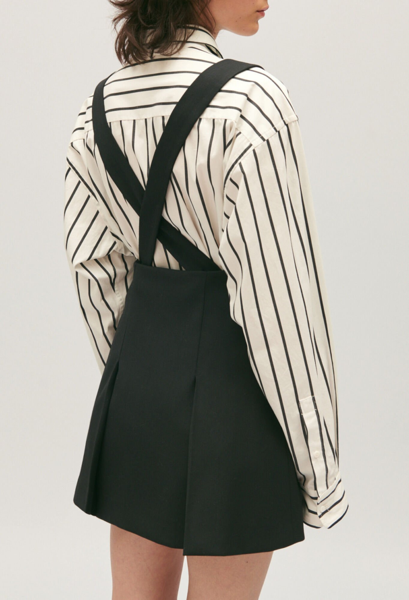 クレープ★スカート風★ショートパンツ★ CLAUDIE PIERLOT Claudie_CFPJU00578-B001_H_1.jpg