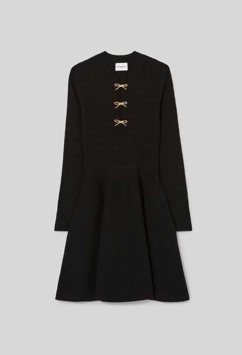 Short knitted dress with knots