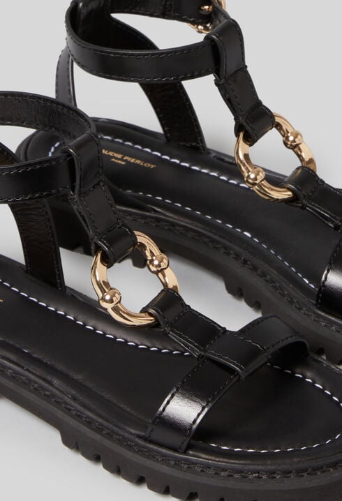 Leather sandals gold ring