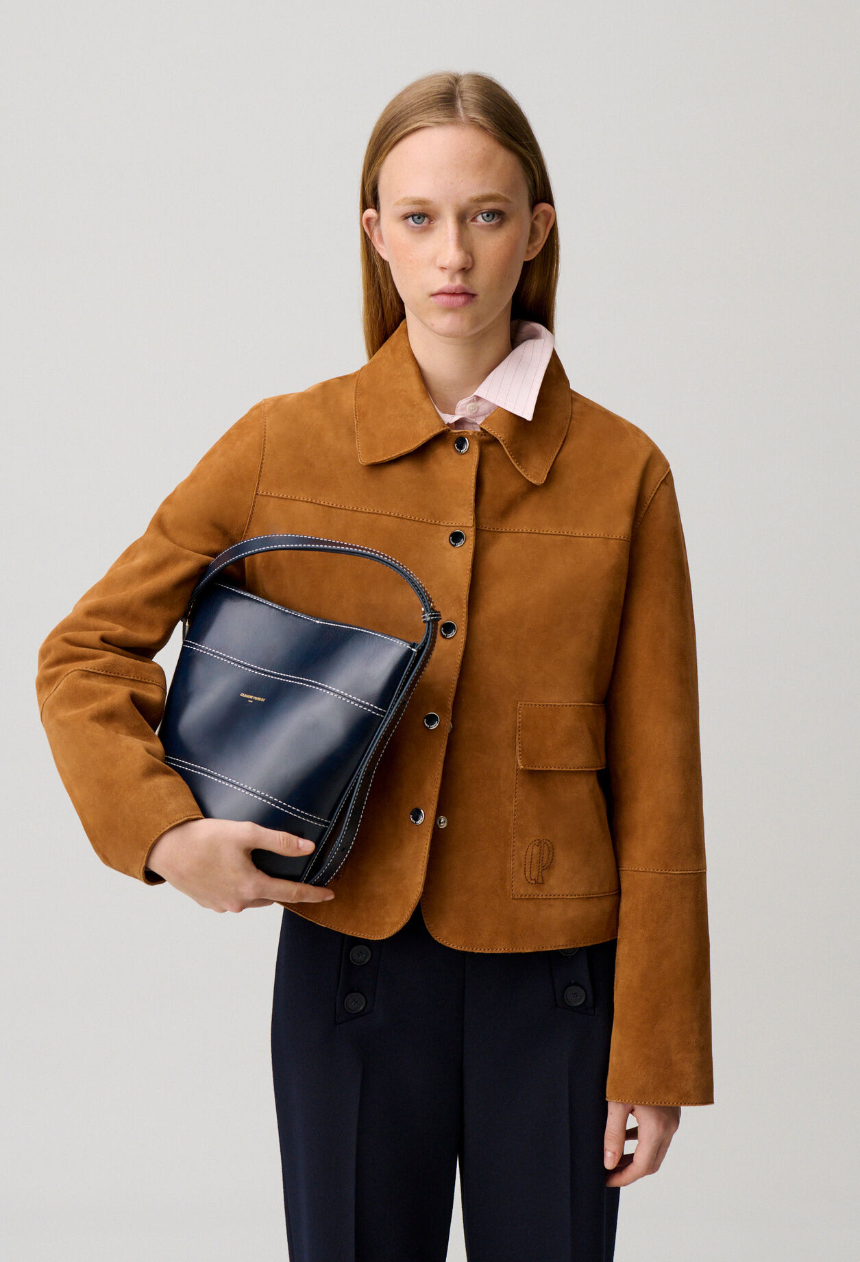 Adjustable leather bucket bag