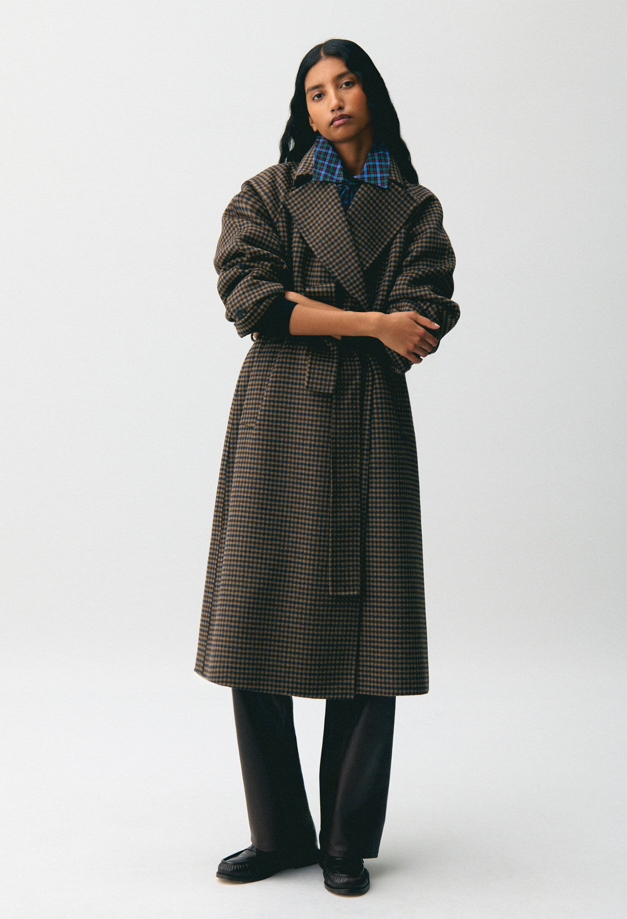 Mid-length checked belted coat
