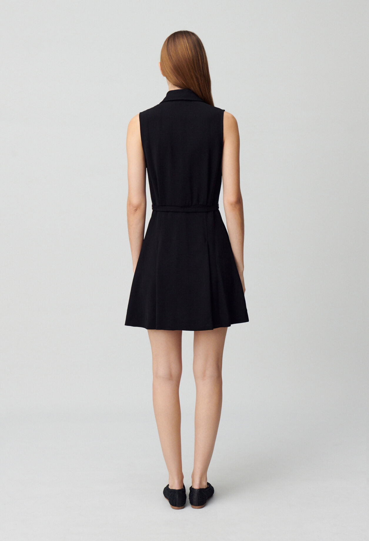 Sleeveless short dress