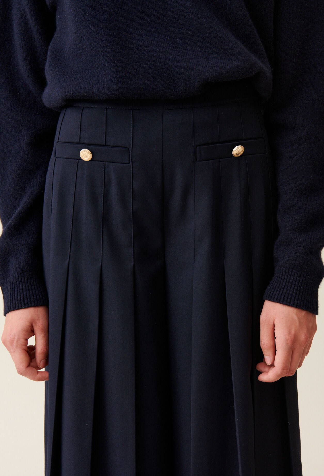 Navy blue loose-fit creased trousers 