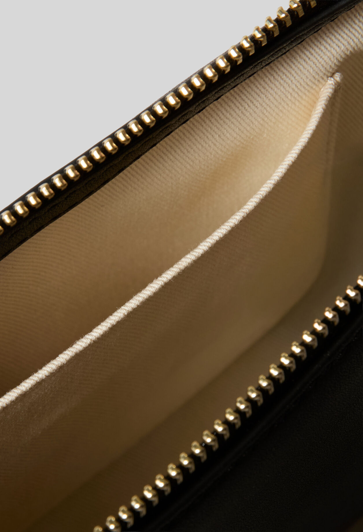 Soft smooth leather bag
