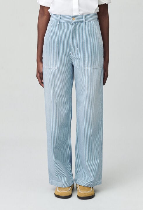 Wide-leg Faded Jeans