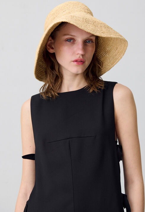 Raffia hat with ribbon