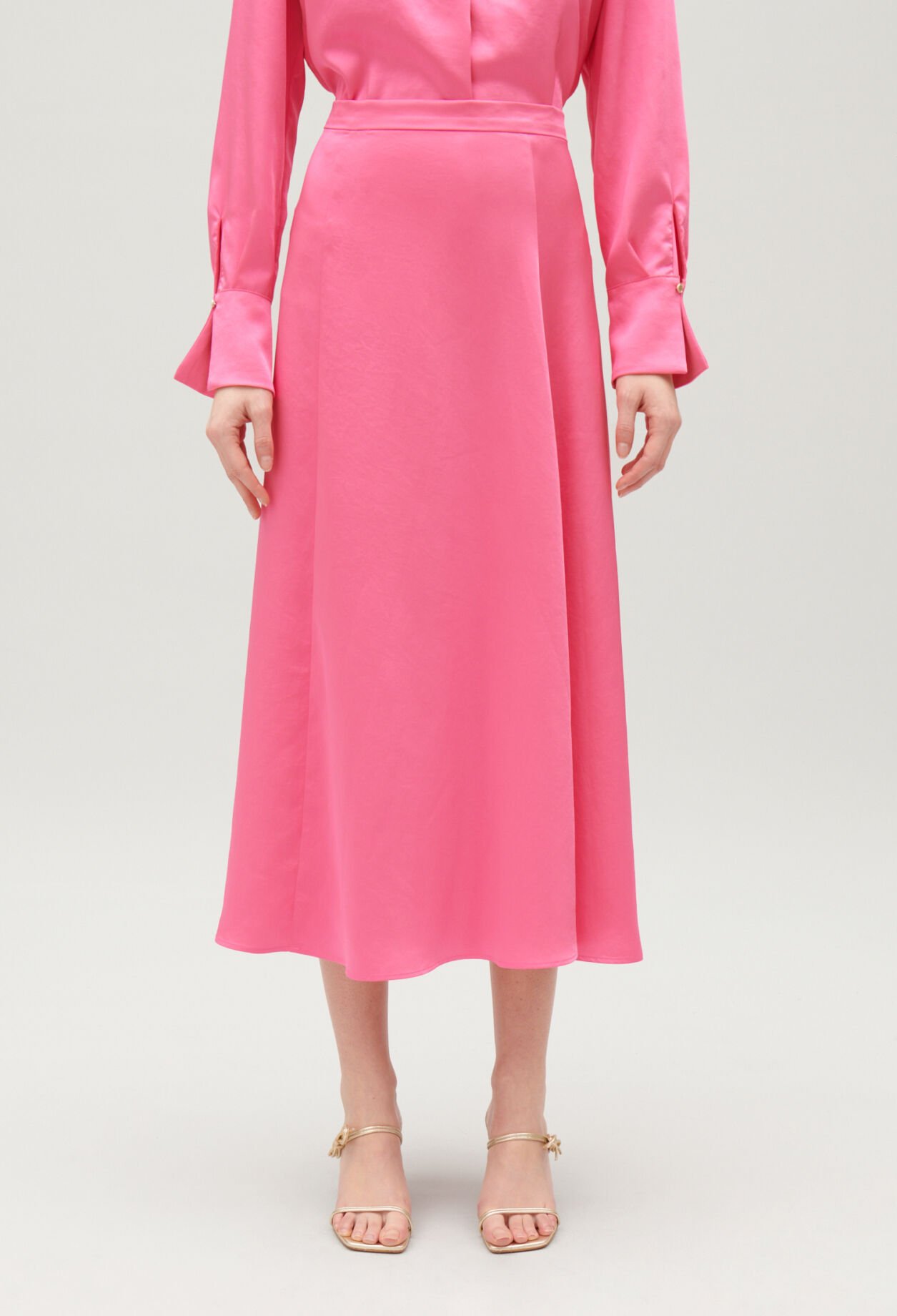 Satin-finish maxi skirt