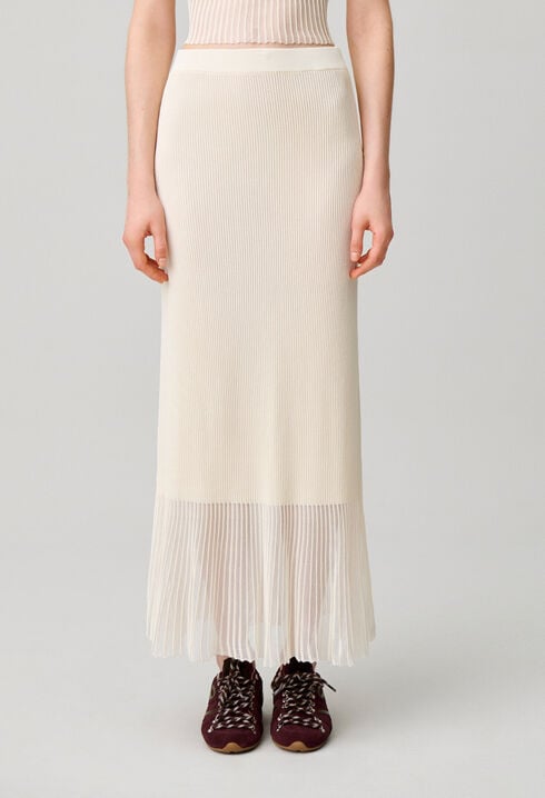 Long knitted skirt