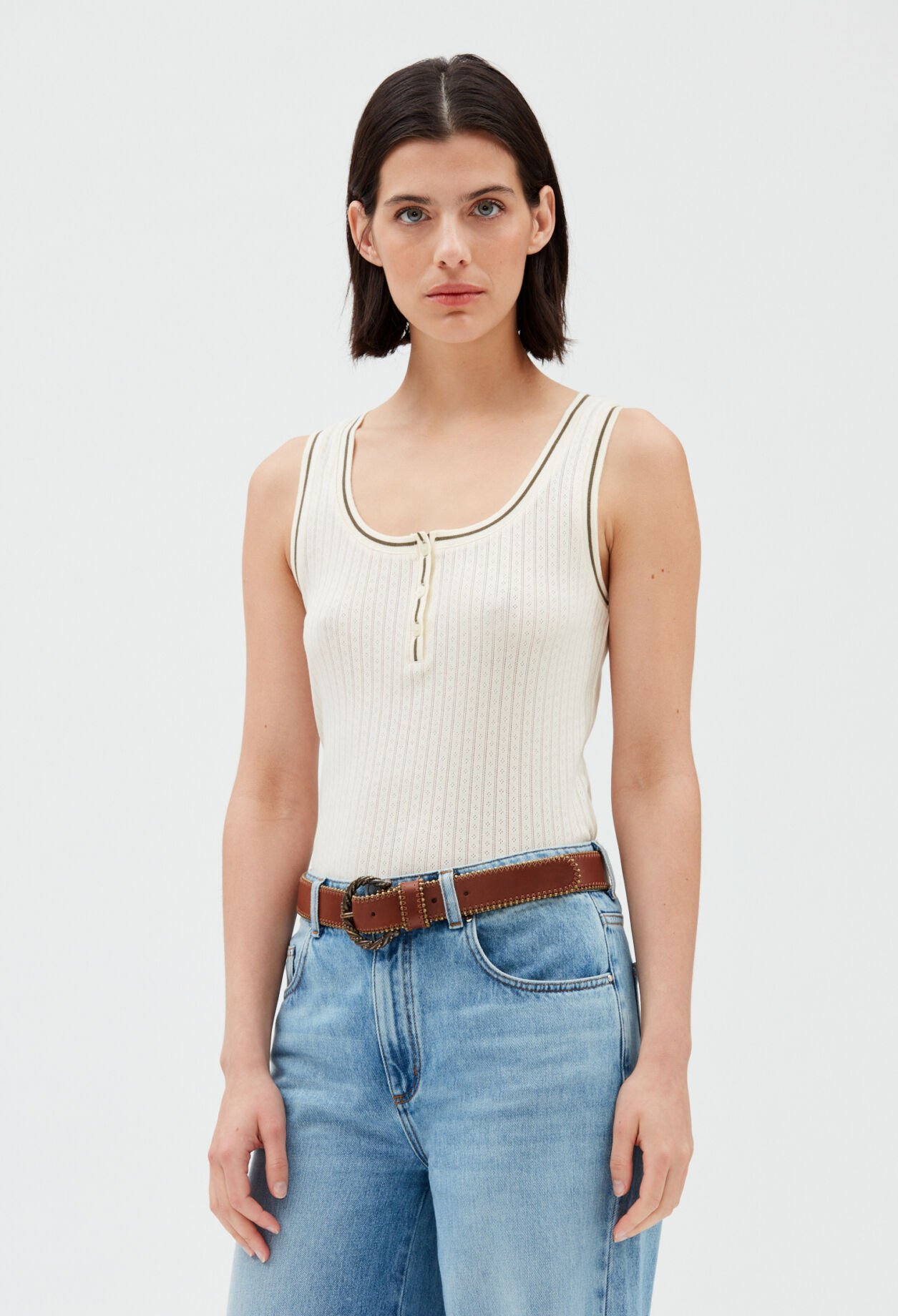 Vanilla ribbed vest