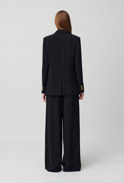 Buttoned blazer