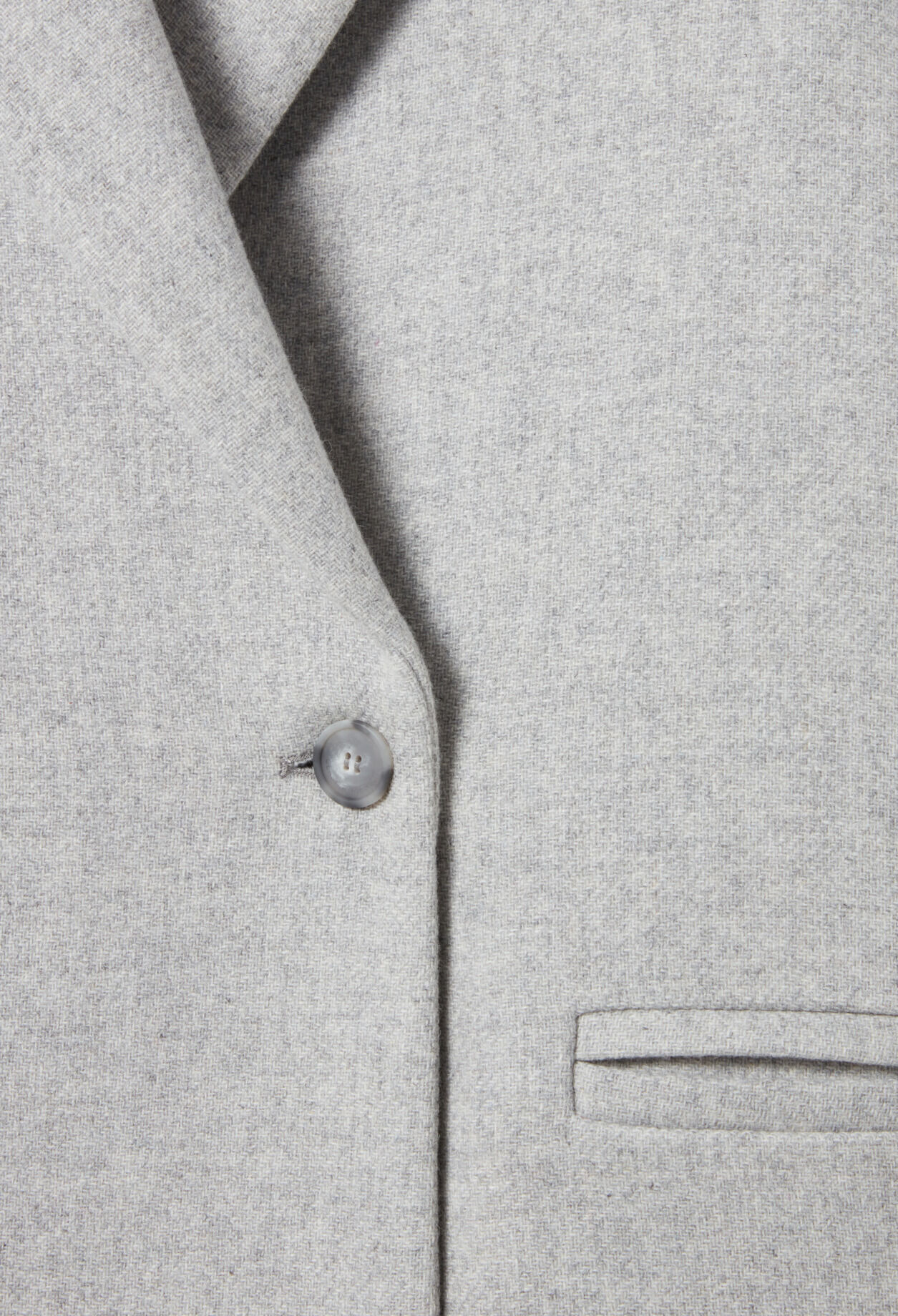 Light grey mid-length tailored coat