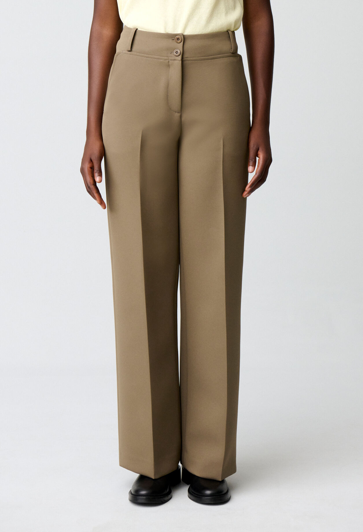 Straight-leg trousers
