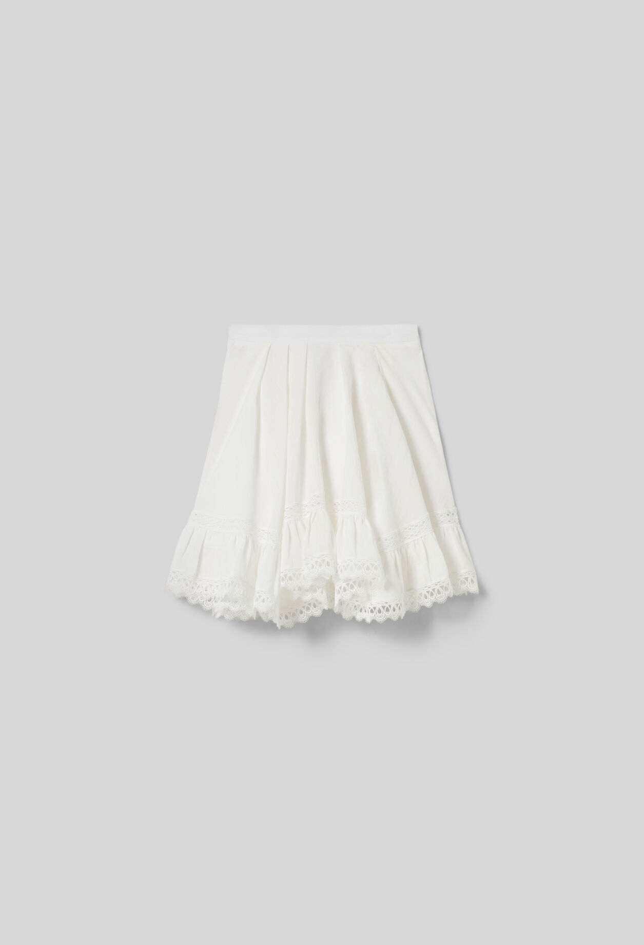 Short lace skirt