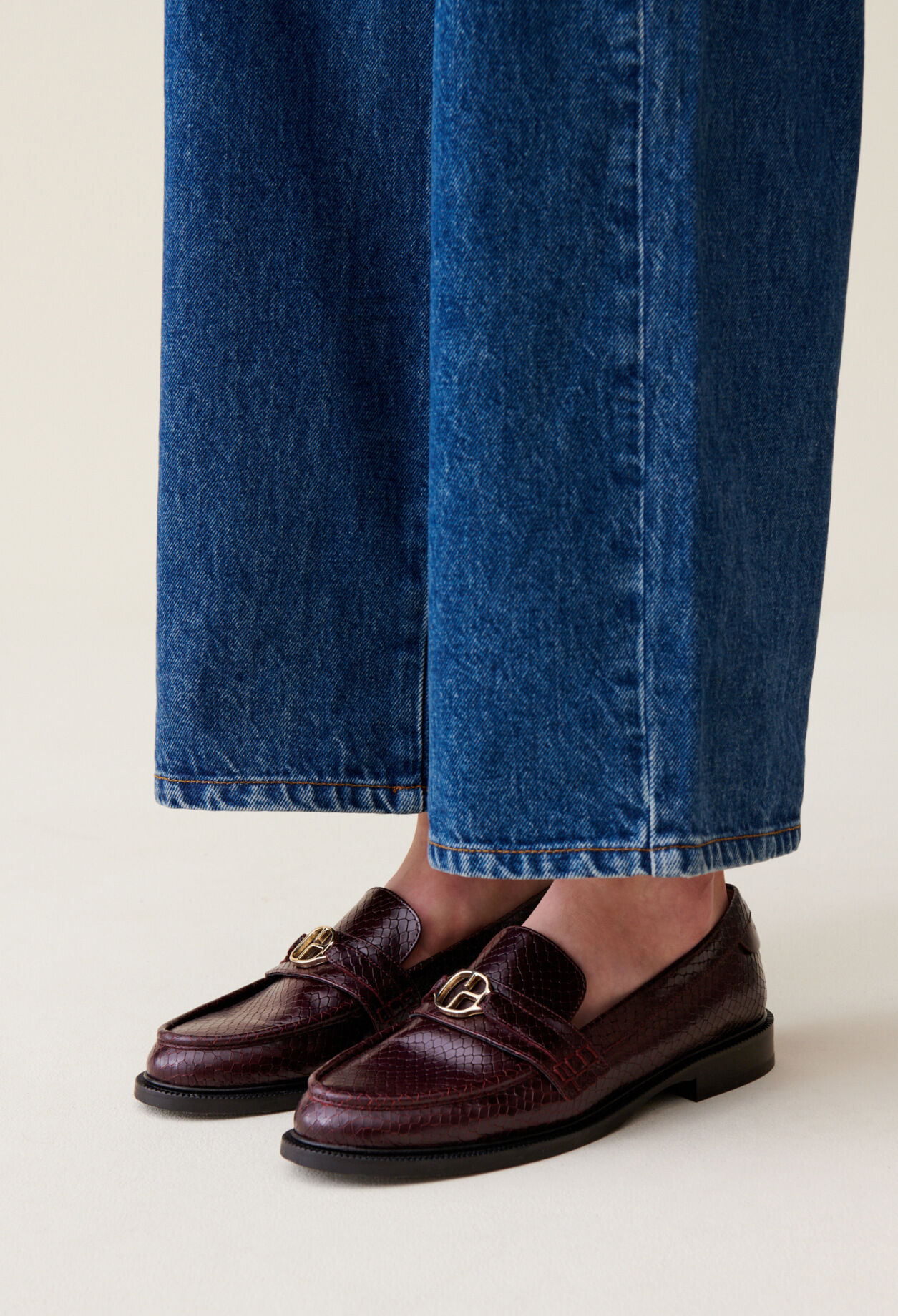 Gucci loafers snake online