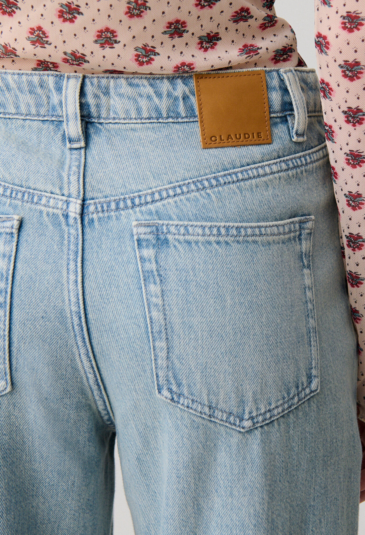 Flared denim jeans
