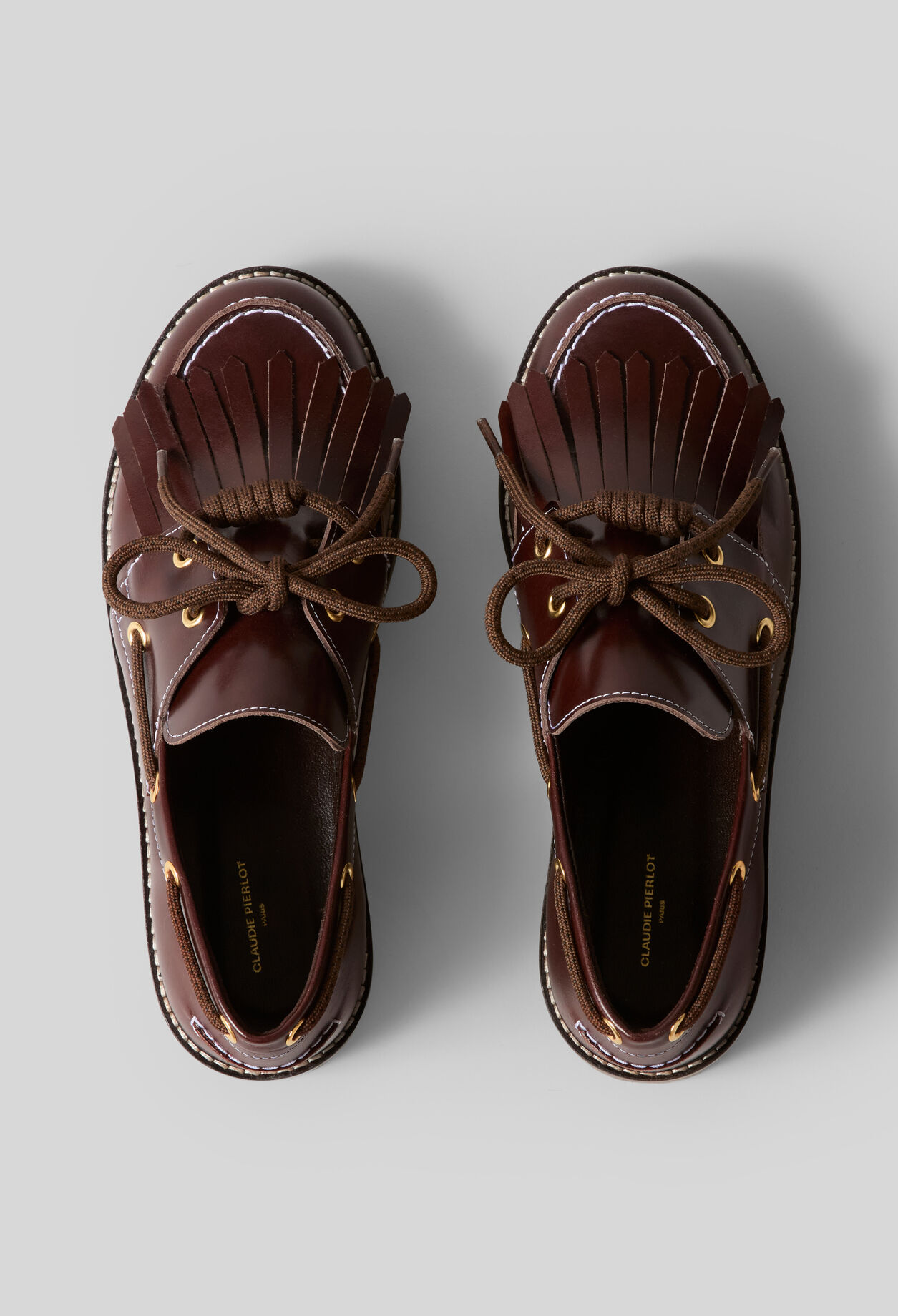 Leather boat shoes