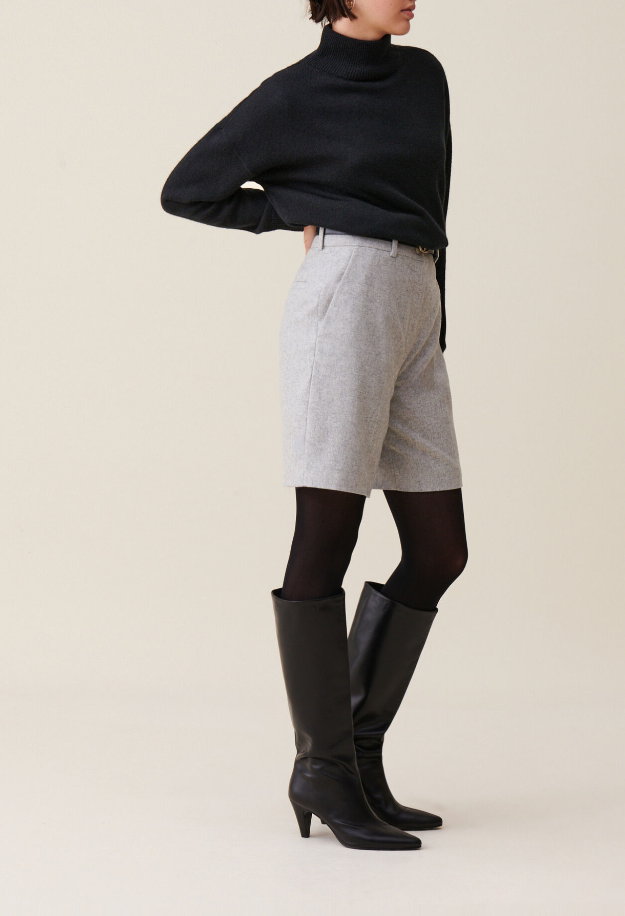 Light grey straight Bermuda