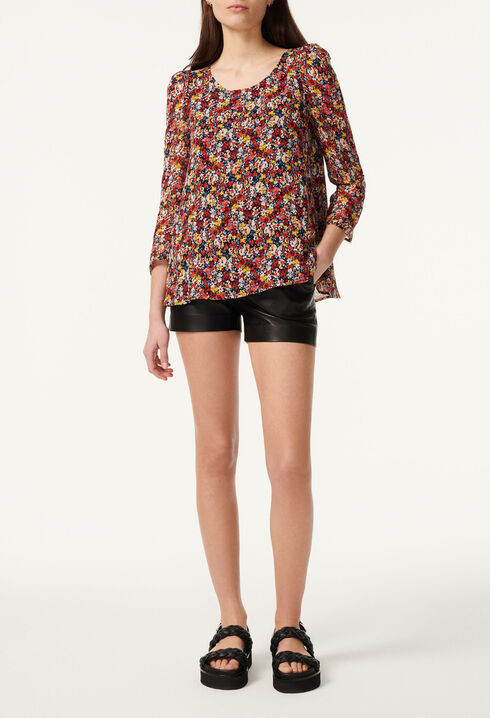 Flowing blouse