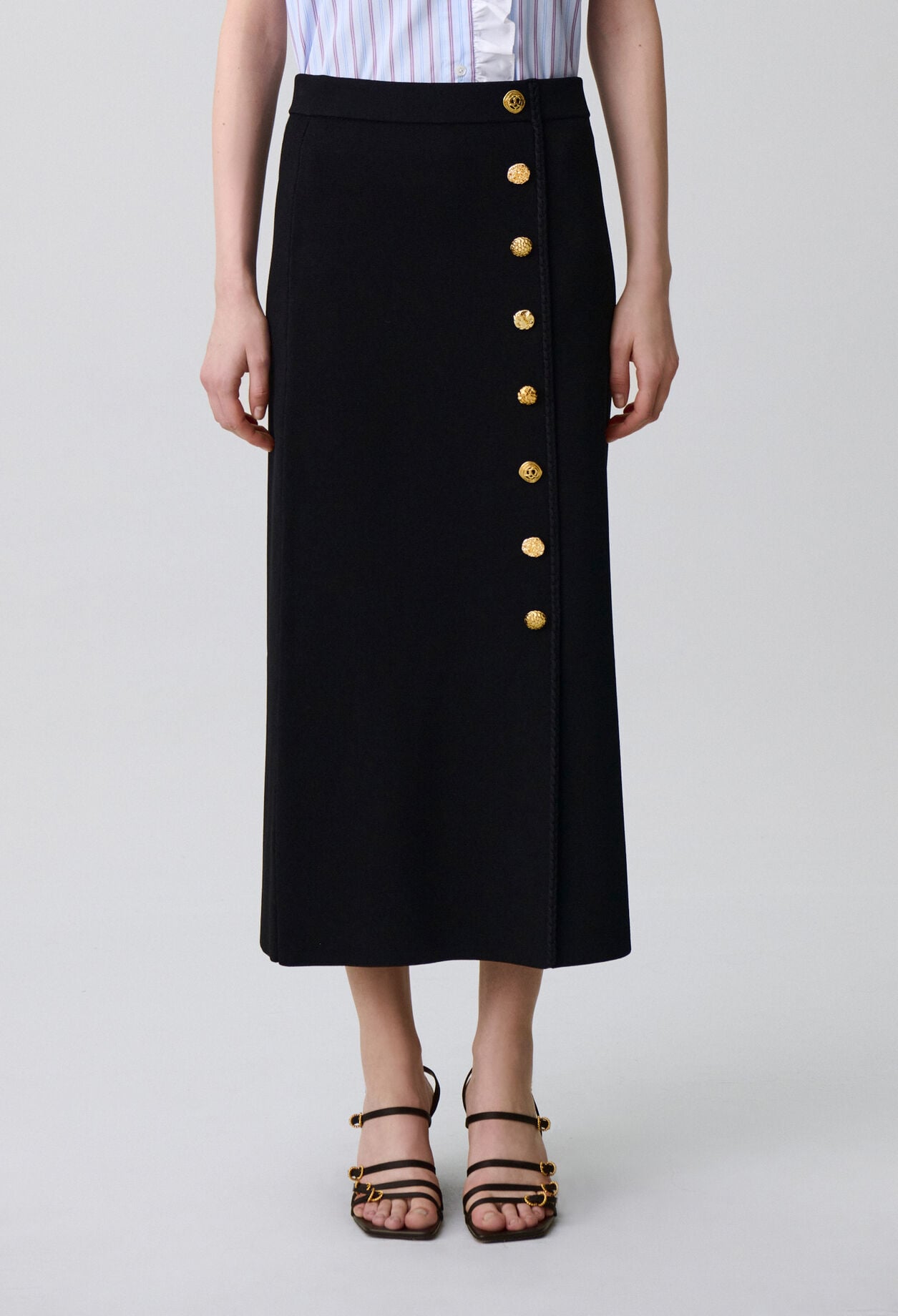 Fitted knitted midi skirt
