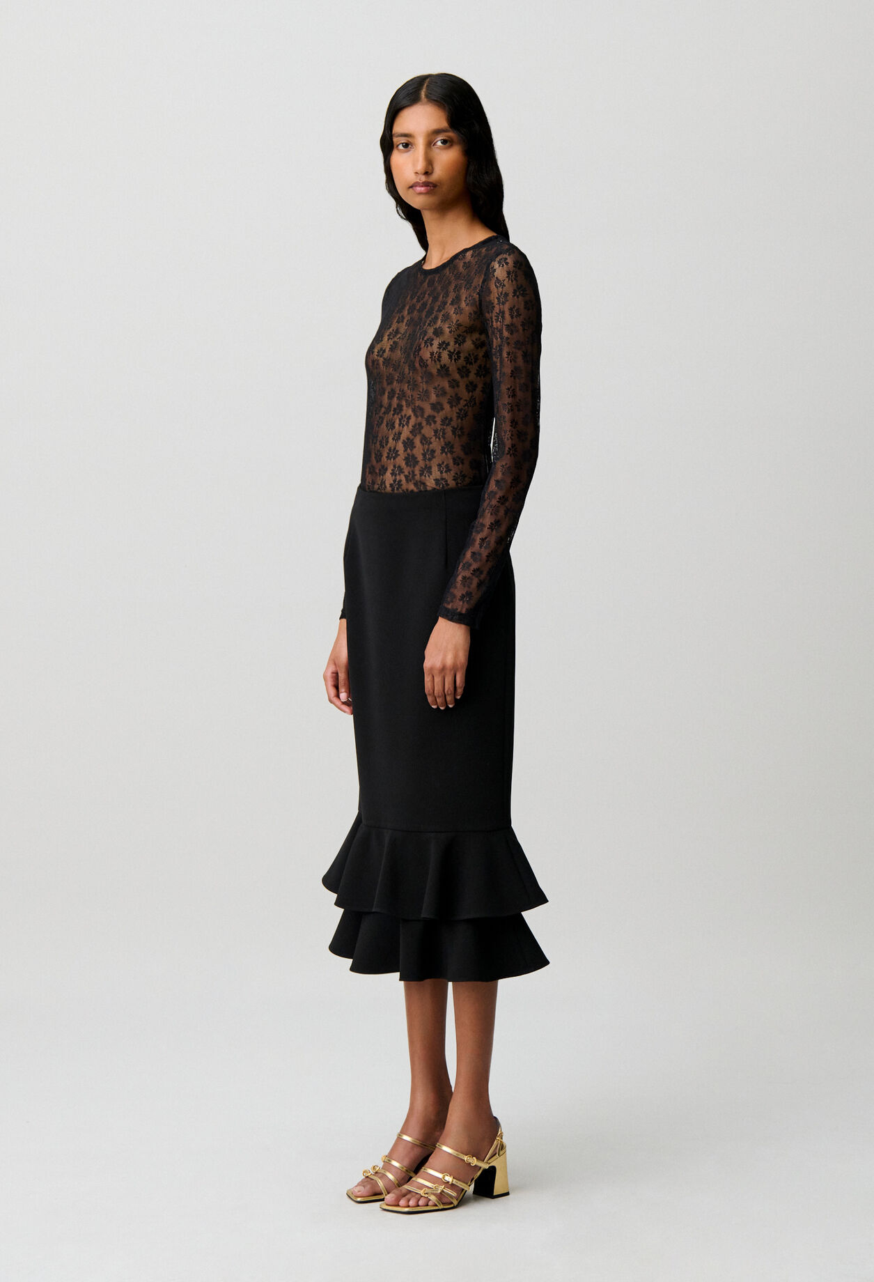 Fitted long-sleeved lace T-shirt