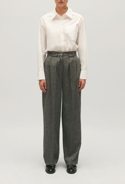 High-waisted trousers