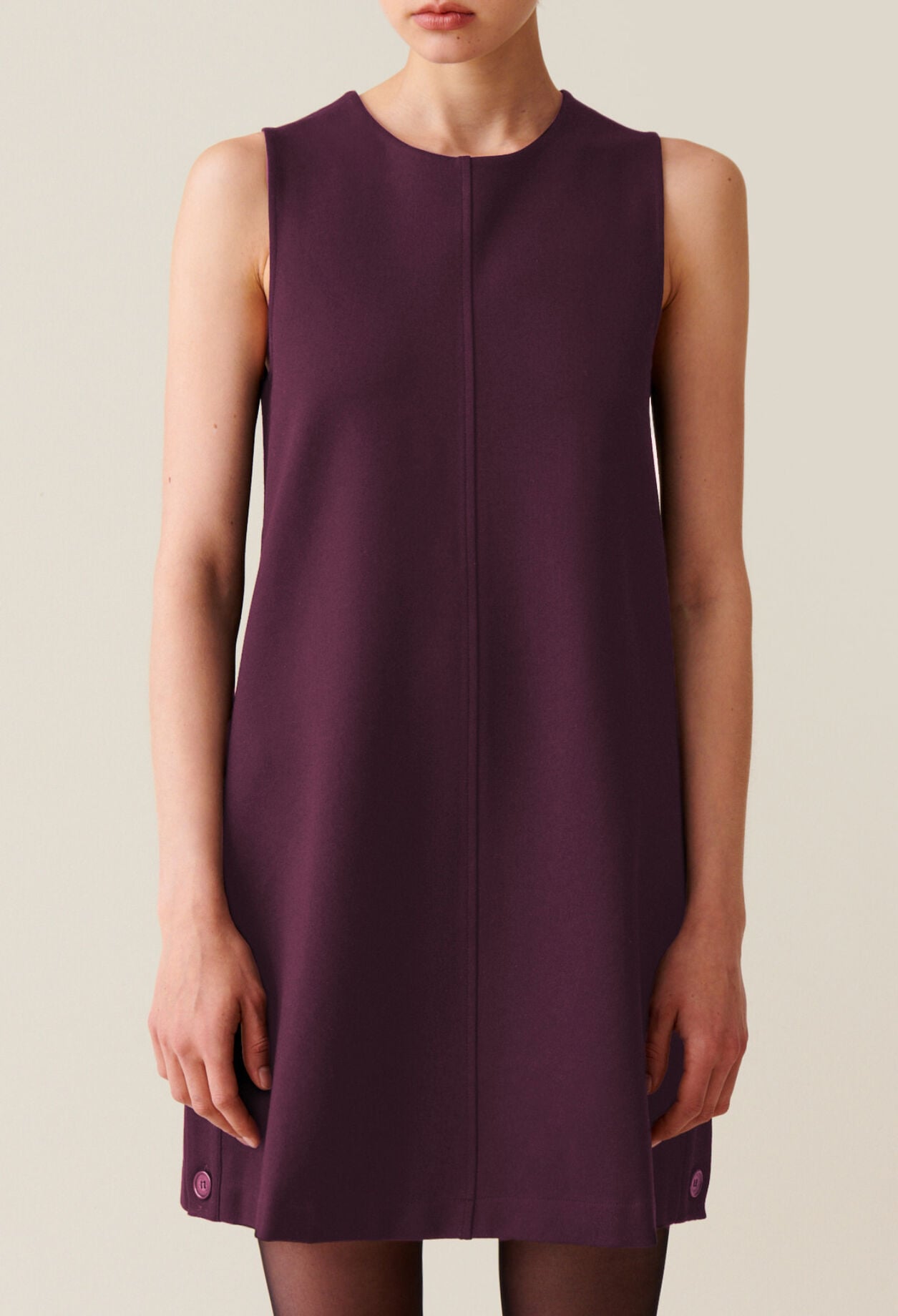 Sleeveless short dress