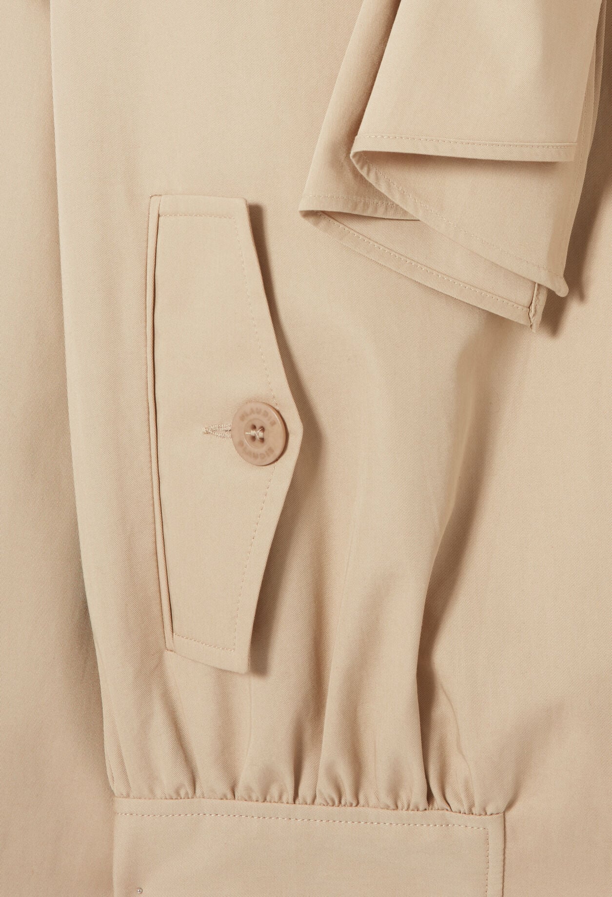 Short trench coat